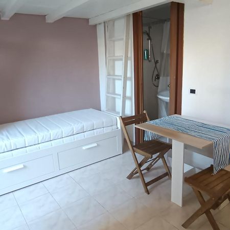 Casacleo Apartment Monserrato Luaran gambar